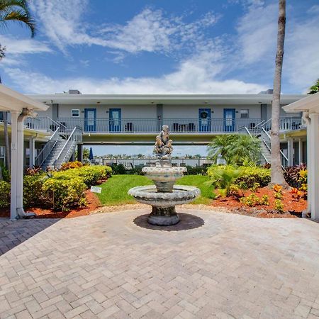 102-Tiny Treasure-Waterfront With Heated Pool Διαμέρισμα St. Pete Beach Εξωτερικό φωτογραφία