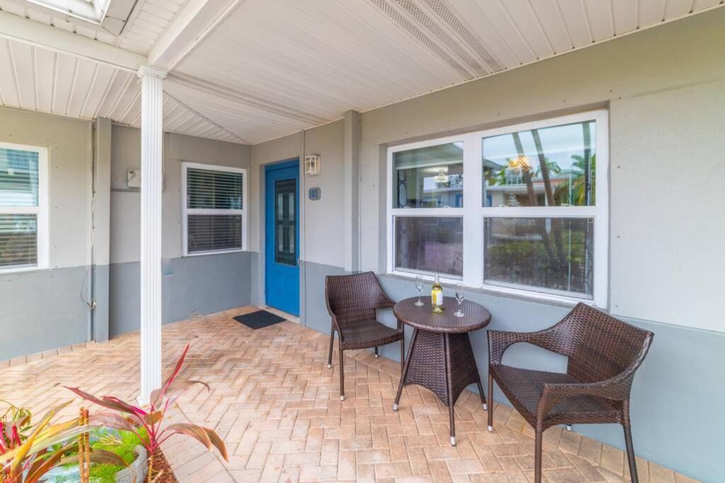 102-Tiny Treasure-Waterfront With Heated Pool Διαμέρισμα St. Pete Beach Εξωτερικό φωτογραφία