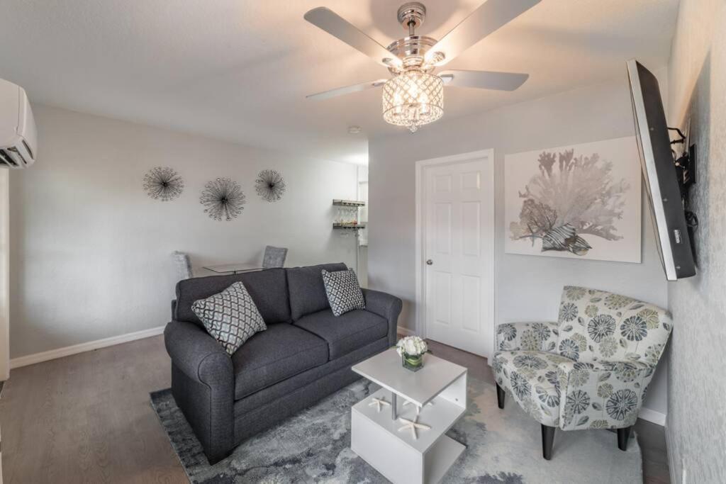 102-Tiny Treasure-Waterfront With Heated Pool Διαμέρισμα St. Pete Beach Εξωτερικό φωτογραφία
