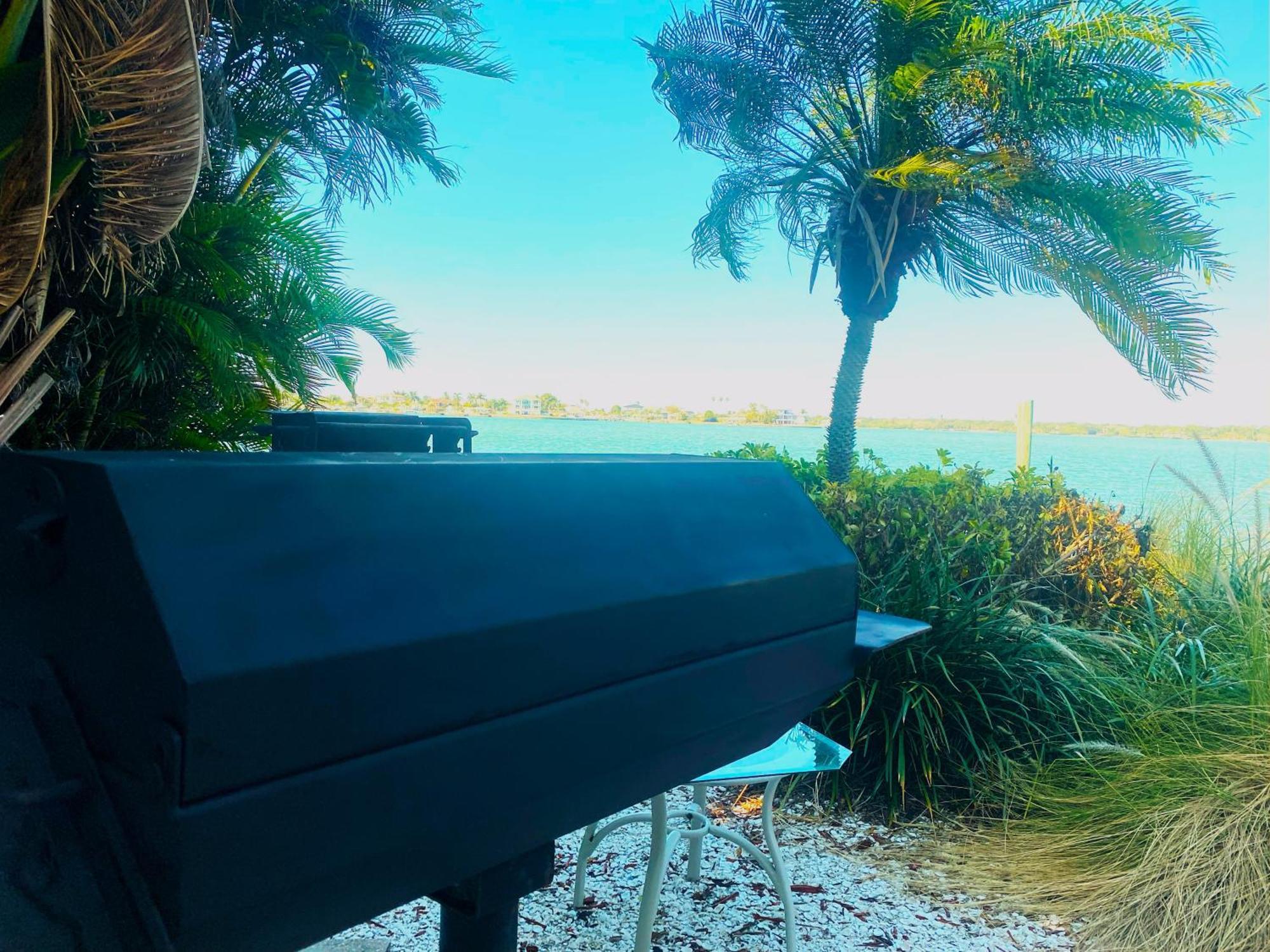 102-Tiny Treasure-Waterfront With Heated Pool Διαμέρισμα St. Pete Beach Εξωτερικό φωτογραφία