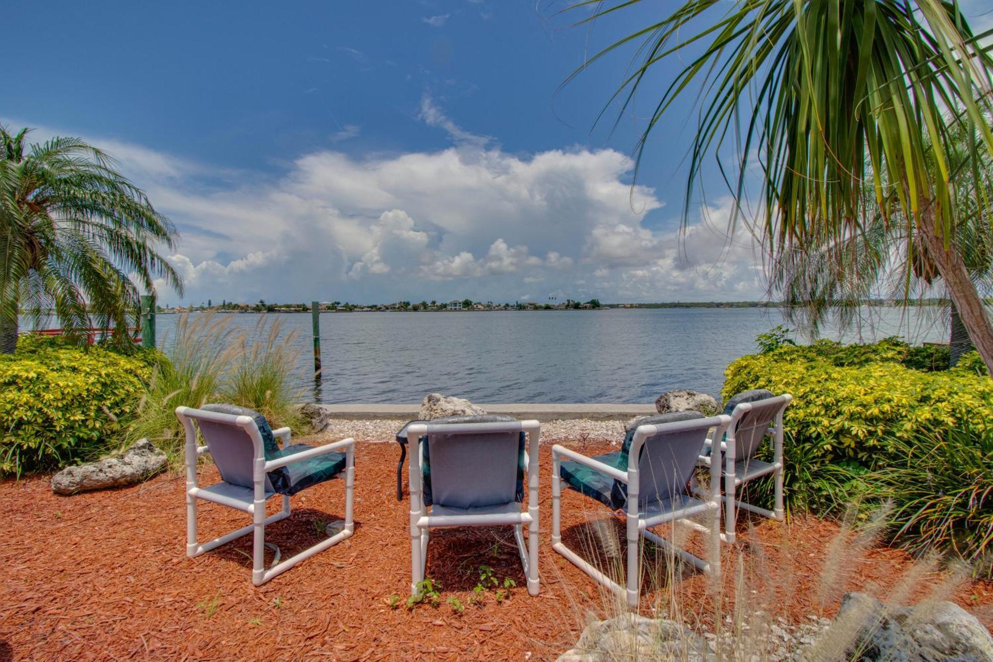 102-Tiny Treasure-Waterfront With Heated Pool Διαμέρισμα St. Pete Beach Εξωτερικό φωτογραφία